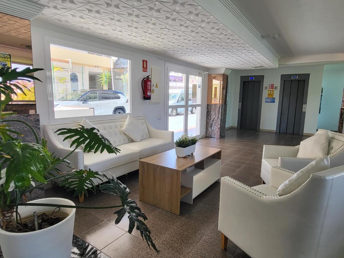 פלאייה דל אינגלז Las Camelias Apartments מראה חיצוני תמונה